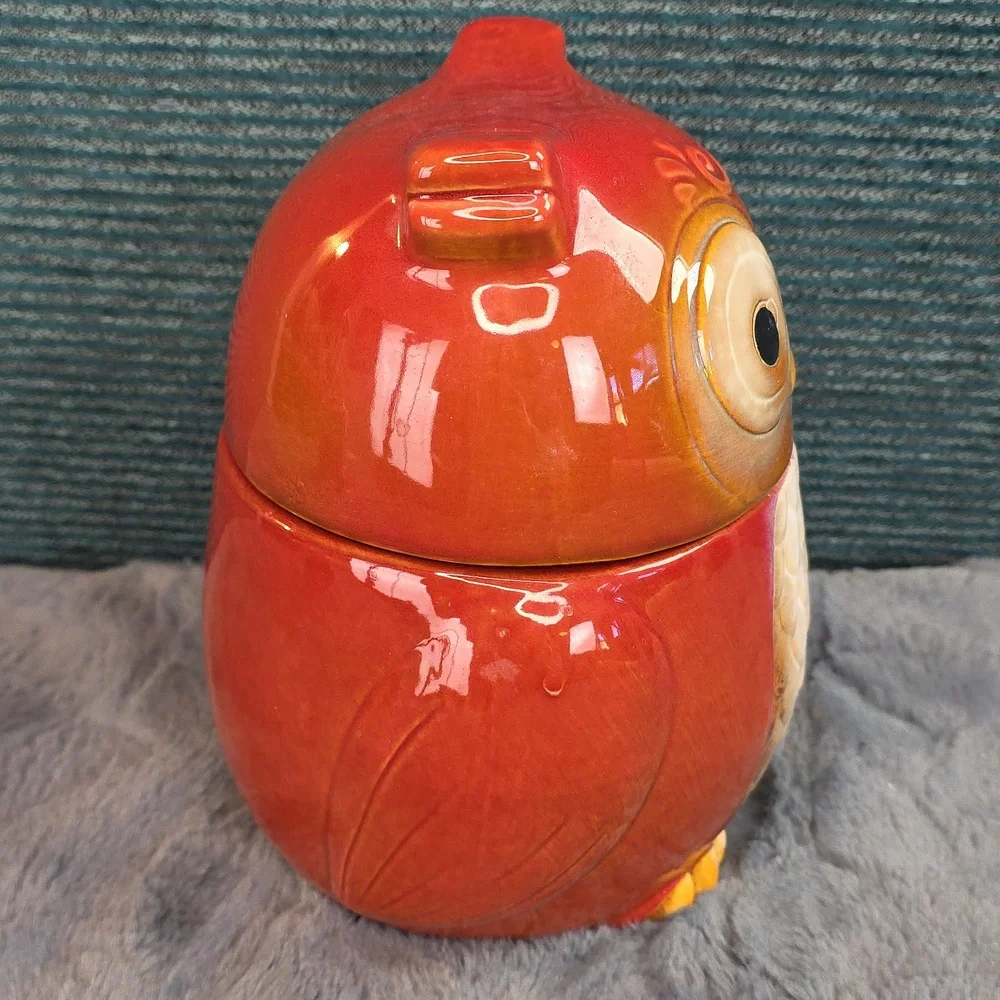 Adorable Owl Ceramic Canister/Cookie Jar Gibson Home